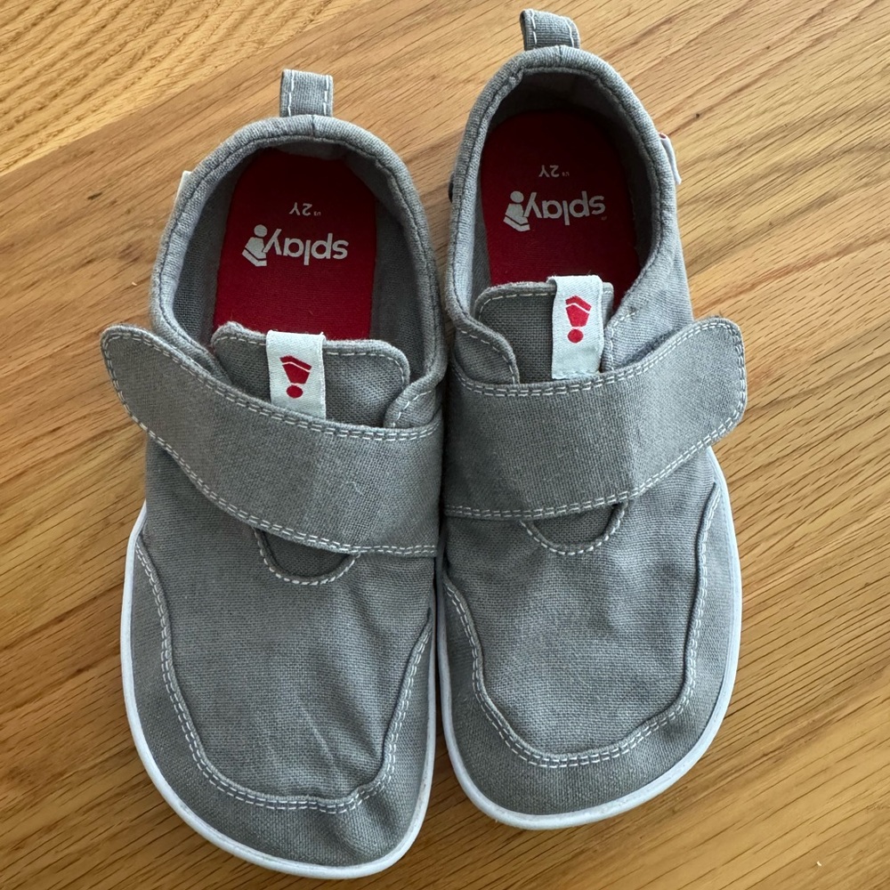 Splay Explorer barefoot shoes